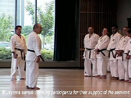 Murayama sensei thanking participants for their support of the seminar.